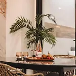 Luxury Moments From The Promenade 아파트 슬리에마