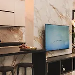 Luxury Moments From The Promenade 슬리에마