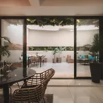 아파트 Luxury Moments From The Promenade *