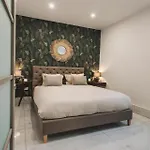 Luxury Moments From The Promenade 아파트 슬리에마