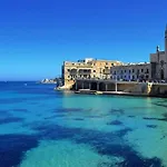Luxury Moments From The Promenade 아파트 *