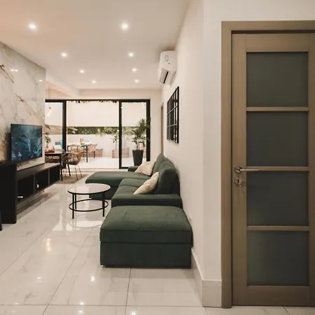 아파트 Luxury Moments From The Promenade 슬리에마
