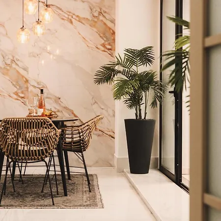 Luxury Moments From The Promenade * Слима