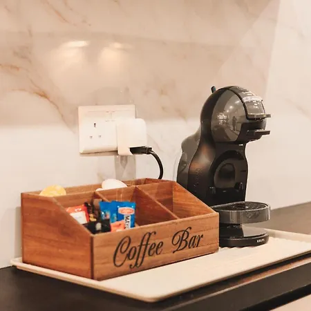 Luxury Moments From The Promenade Апартаменты Слима