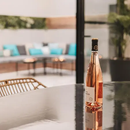 Luxury Moments From The Promenade