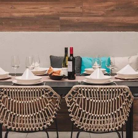 Апартаменты Luxury Moments From The Promenade *