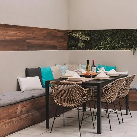 Luxury Moments From The Promenade * Слима