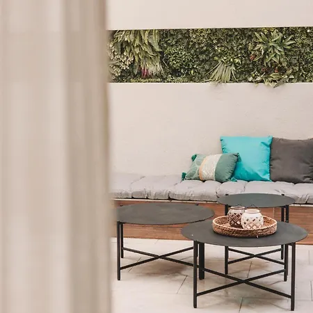 Luxury Moments From The Promenade Апартаменты Слима