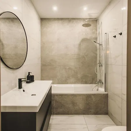 Luxury Moments From The Promenade