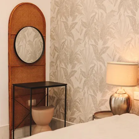 Luxury Moments From The Promenade Апартаменты