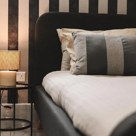 Апартаменты Luxury Moments From The Promenade *