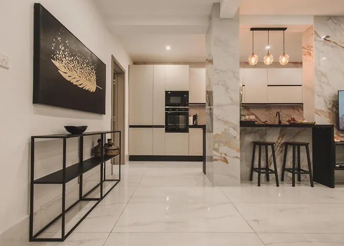 Luxury Moments From The Promenade * Sliema