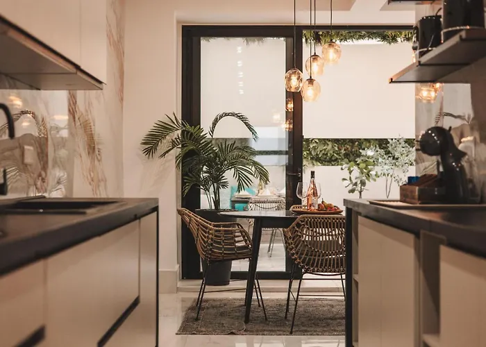 Luxury Moments From The Promenade Sliema