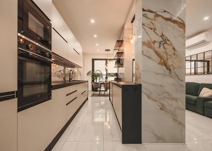 Luxury Moments From The Promenade Apartamento Sliema