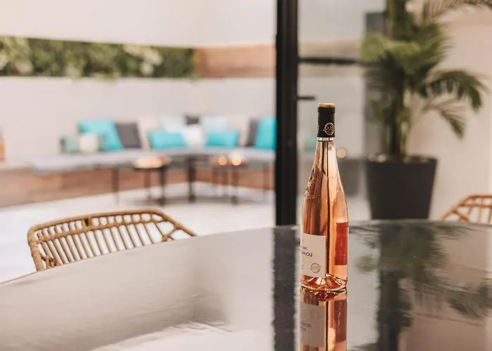 Luxury Moments From The Promenade