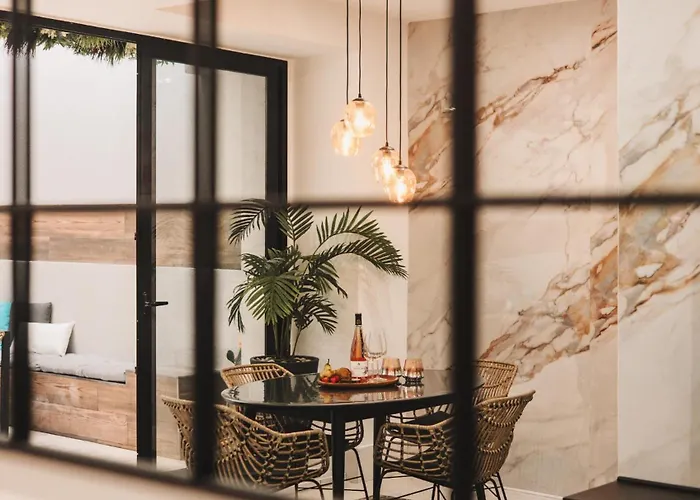 Luxury Moments From The Promenade Daire Sliema