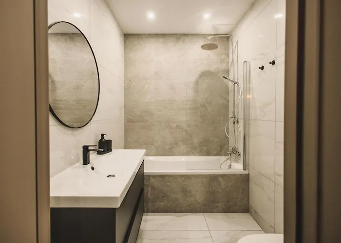 Luxury Moments From The Promenade