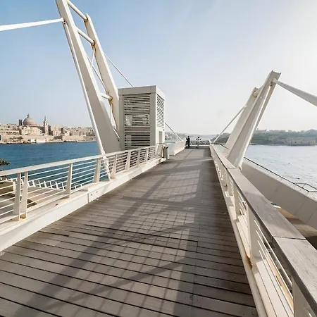 Luxury Moments From The Promenade Apartment Sliema