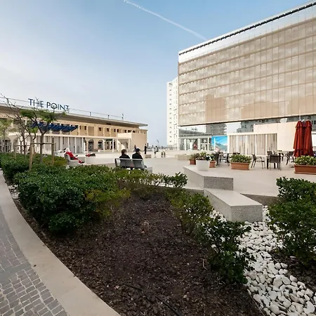 Luxury Moments From The Promenade Apartment