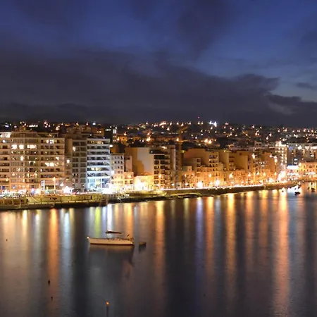 דירה Luxury Moments From The Promenade